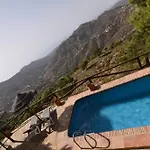 La Sierra With Private Pool 콤페타